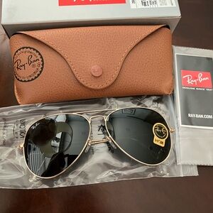 Ray-Ban RB3025 62mm Gold Frame Black Lens Aviator Sunglasses